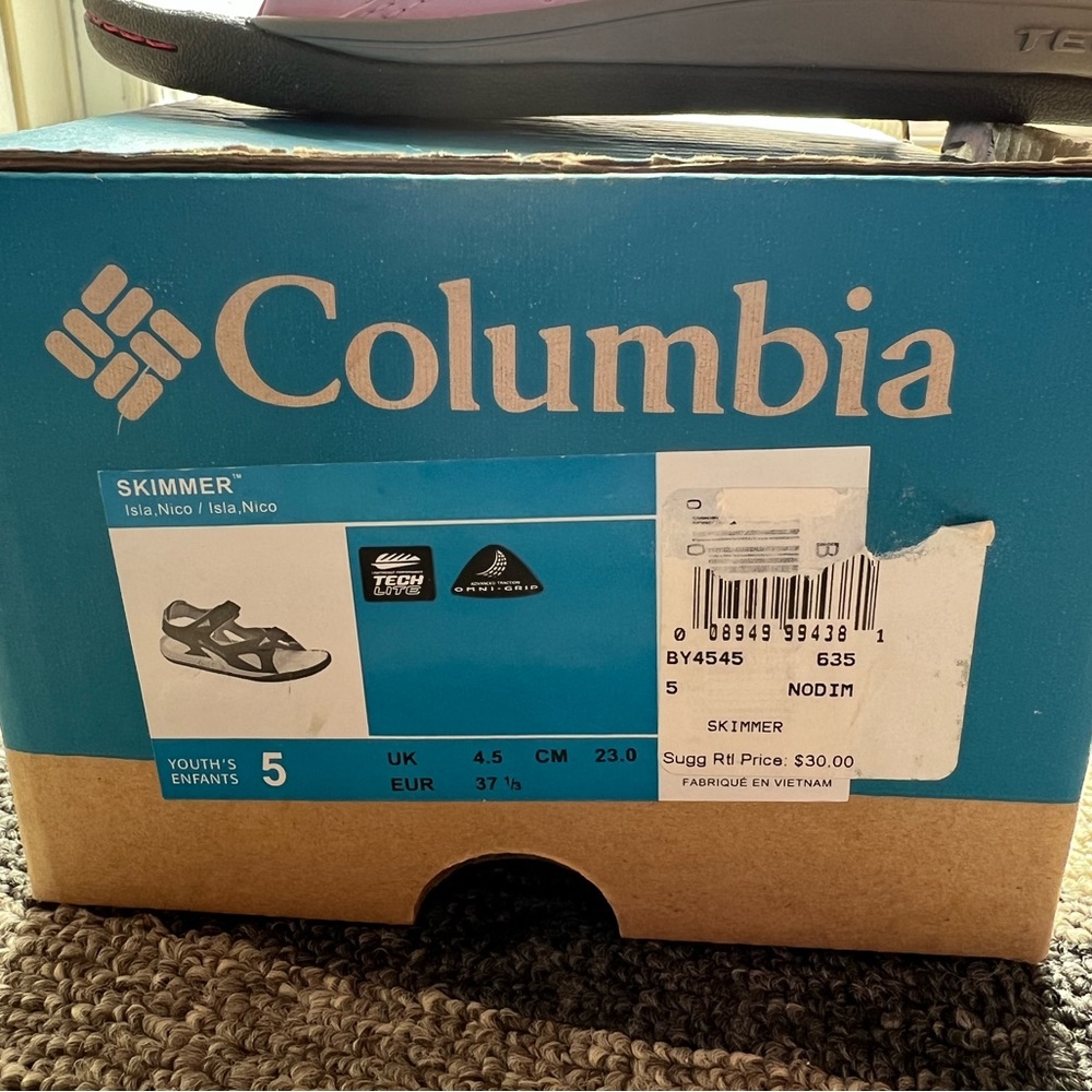Columbia Skimmer sandals pink sz Y5 brand new never worn